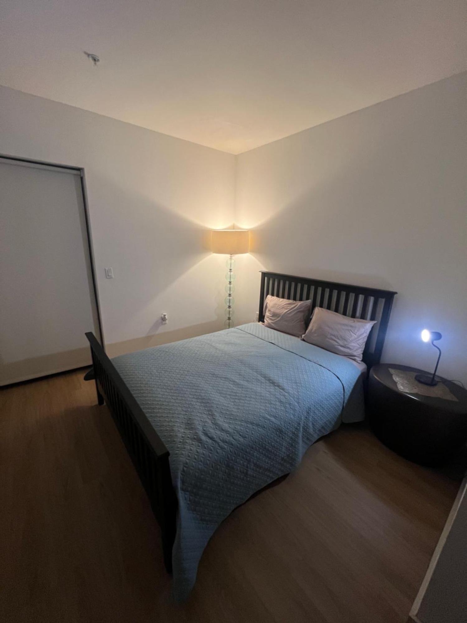 Appartamento Noho 1Br W Parking Los Angeles Esterno foto